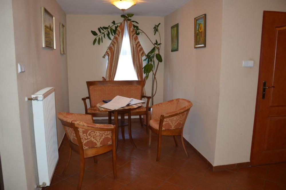 Hotel Jurajska Perla Patnow Esterno foto